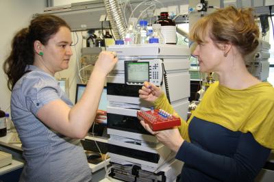 Sindy Frick and Antje Burse, Max Planck Institute for Chemical Ecology