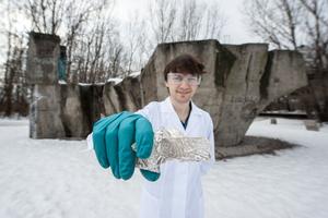 Nature-inspired novel route shaping nanocrystals