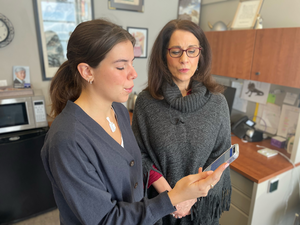 Wearable device for vocal fatigue