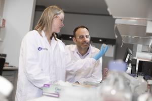 Dr Amelia Parker and Professor Thomas Cox, from the ACRF MATRIX leadership team at Garvan