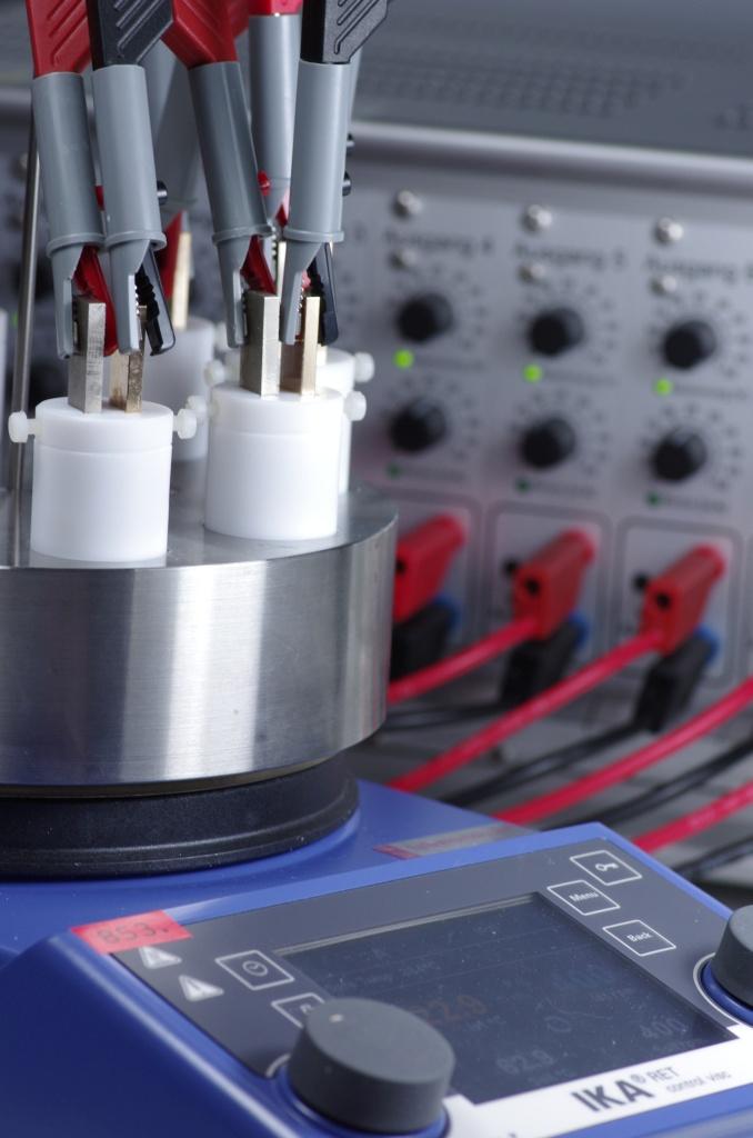 Screening Electrolyzer