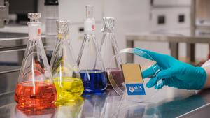 NUS researchers achieve record-setting perovskite tandem solar cell-3