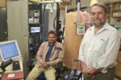 Stephan Weiss and Guenter Ahlers, University of California - Santa Barbara