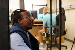 john-murray-bruce-setting-up-obstacle-simulation
