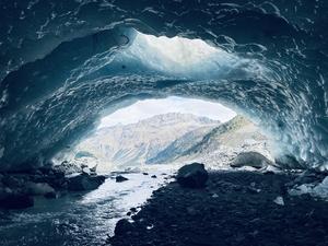 Morteratsch Glacier Cave (2)