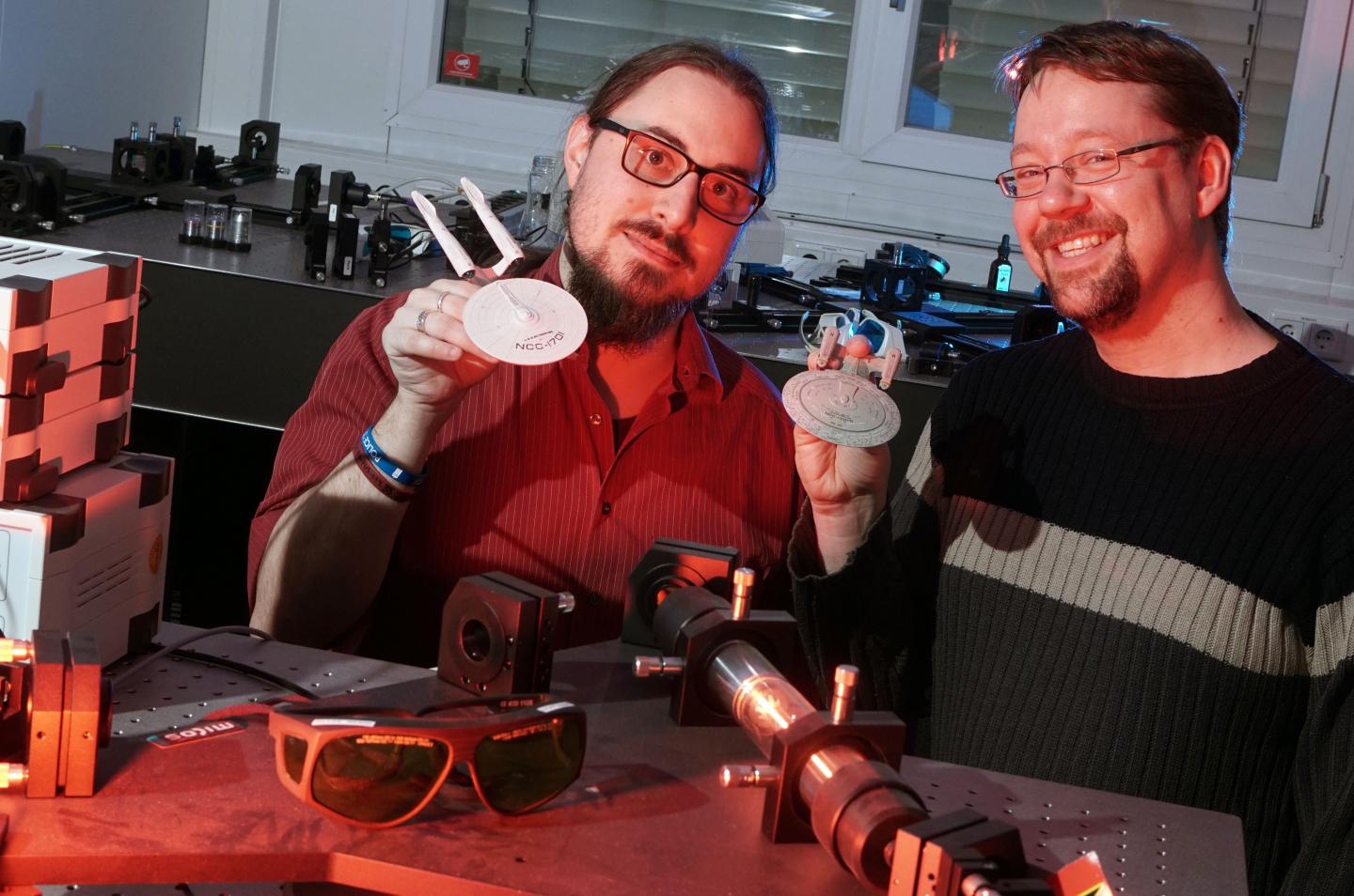 Alexander Szameit and Marco Ornigotti, Friedrich-Schiller-Universitaet Jena