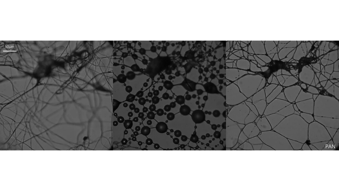 Polyacrylonitrile nanofiber mesh before, during, and after capturing water aerosols