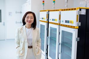 UChicago Pritzker School of Molecular Engineering Prof. Y. Shirley Meng
