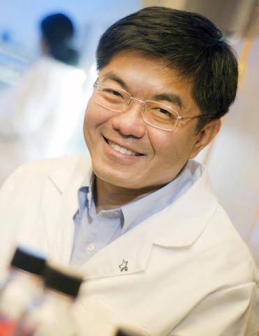 University of Texas at Arlington Electrical Engineering Professor J.C. Chiao