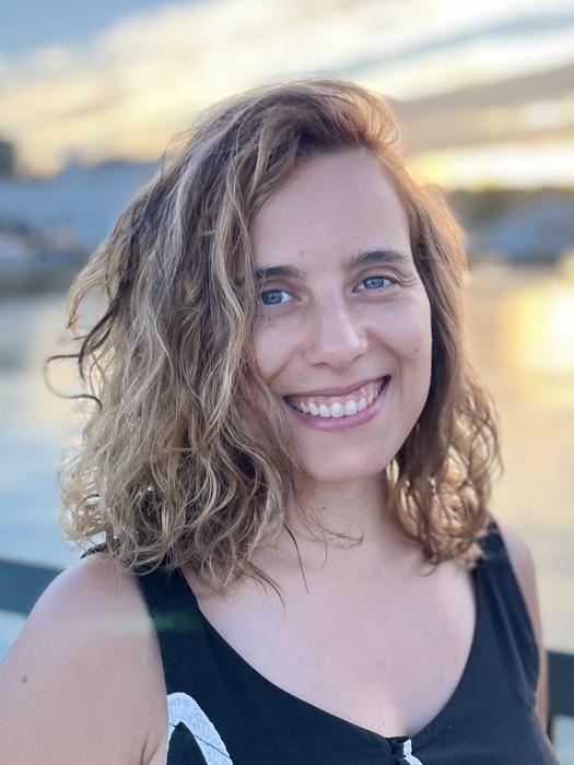 Dr Íris Luz Batalha