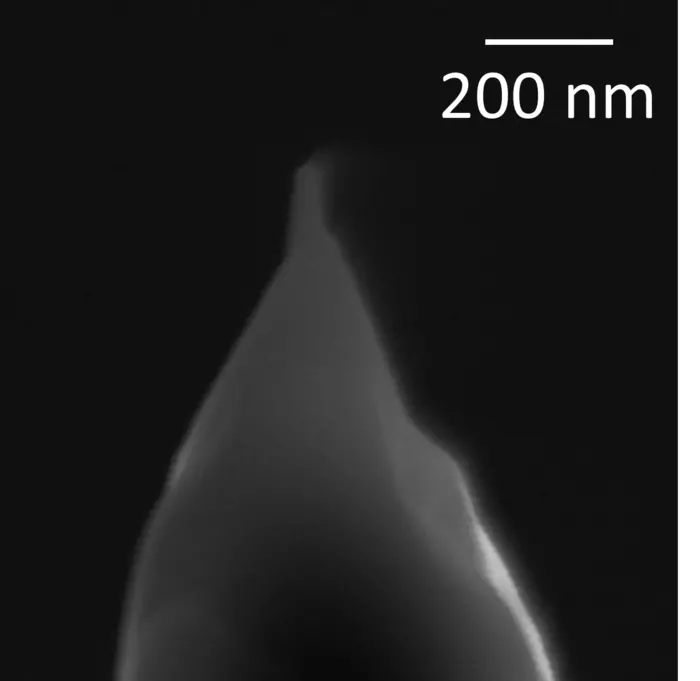 Crystal tip