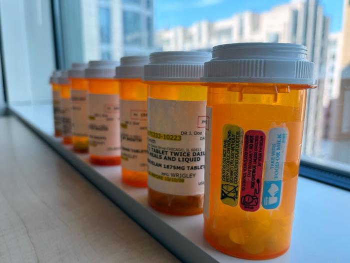 Fake prescription bottles used in the study