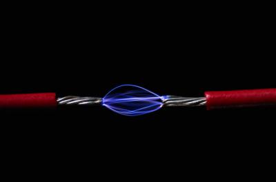 The Largest Electrical Networks Are Not the Best