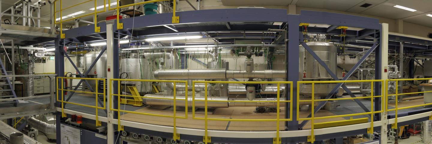 Renewable Energy Sources: On the Way towards Large-scale Thermal Storage Systems 1