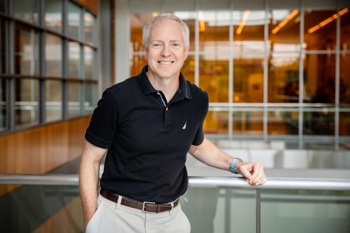 Brian Cunningham co-led a team to demonstrate a smartphone-based pathogen testing device.
