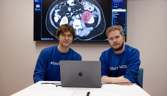 Researchers Joonas Ariva and Dmytro Fishman from the University of Tartu