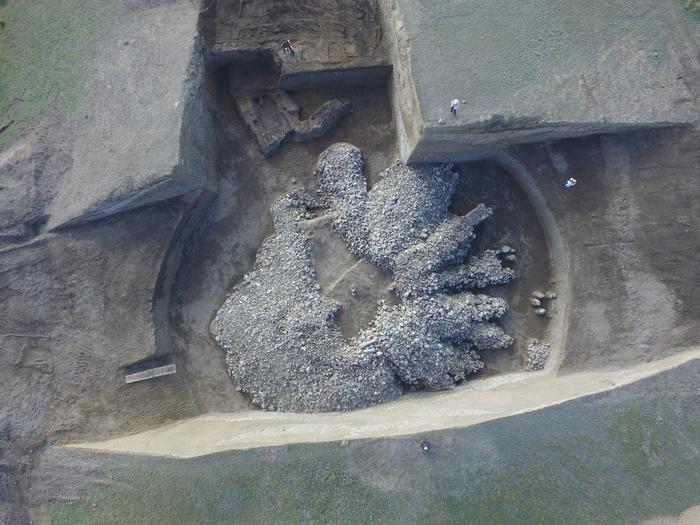 Burial mound "Kurgan Shilikty 16" in Kazakhstan
