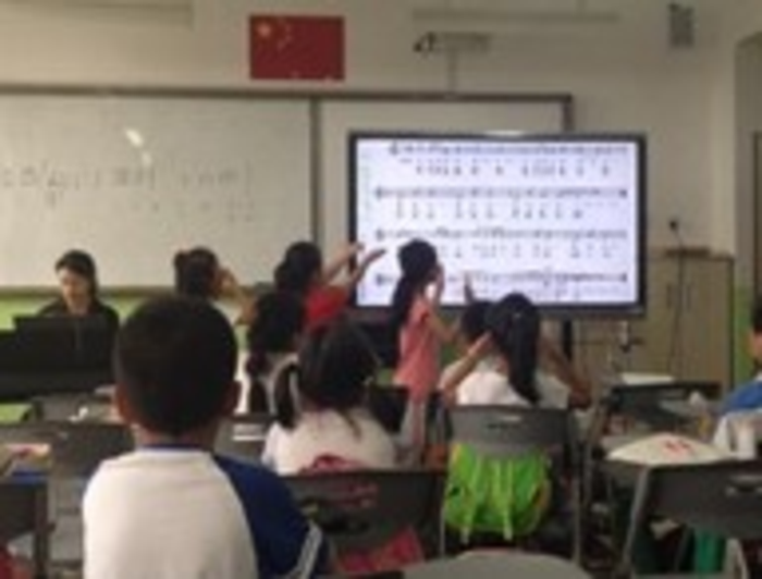 Learning foreign languages can affect the processing of music in the brain