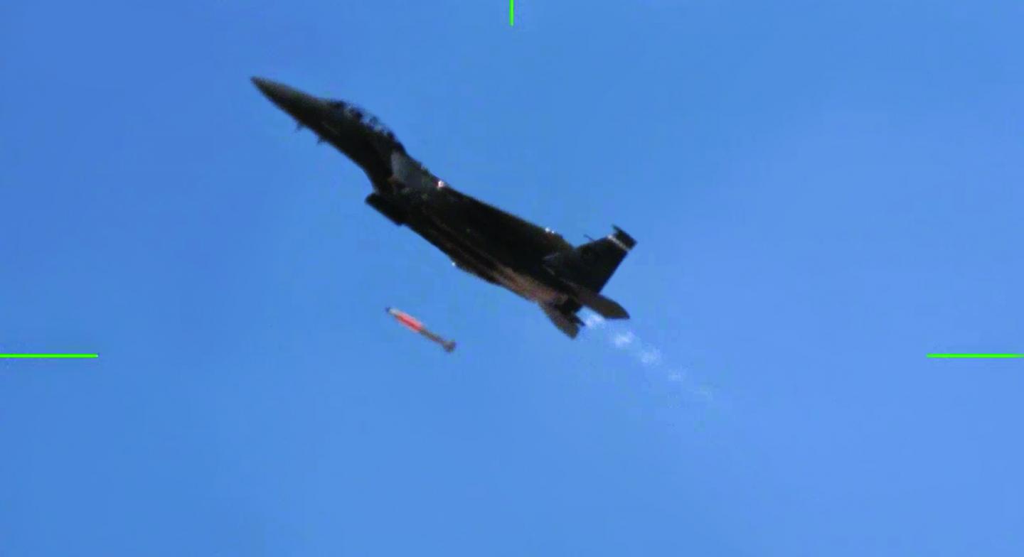B61-12 and F-15E compatibility demonstrated
