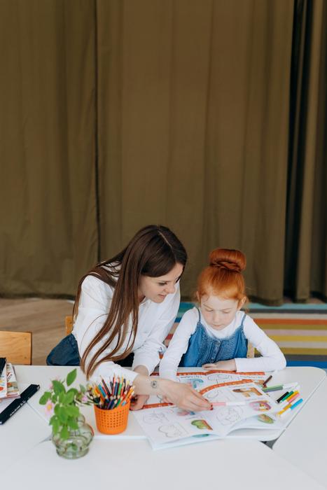 Congenital heart defects in mothers are associated with developmental problems in children, including physical, lingual, social, and emotional maturity
