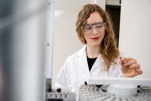 Chemist Dr. Melanie Walther