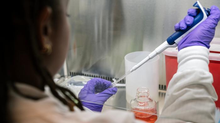 Gladstone researcher in the lab