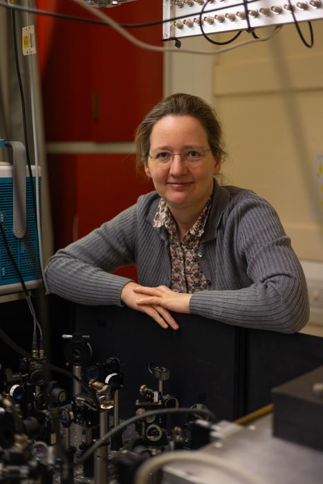 Professor Laura Herz