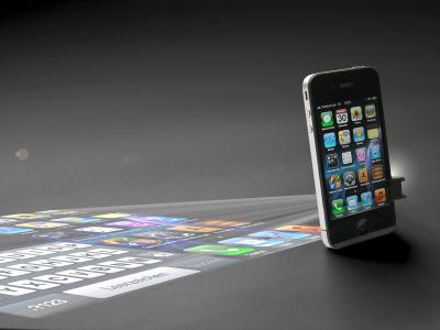 Mini-Projector for Smartphones (1 of 2)