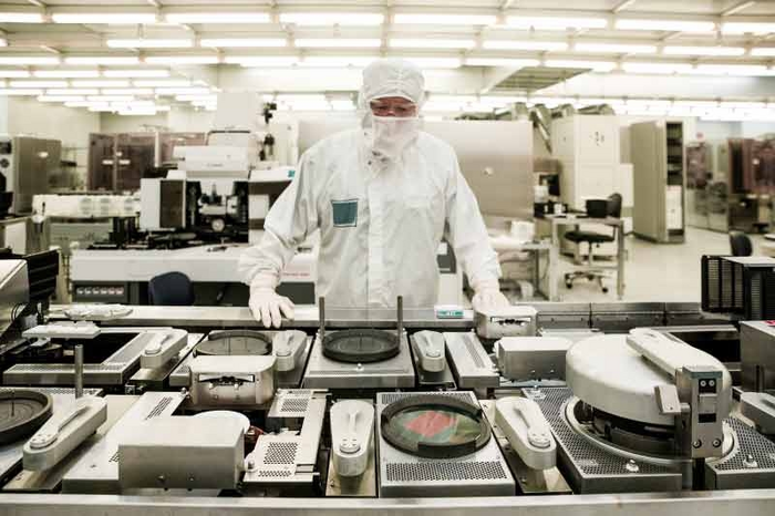 ASU's Advanced Electronics and Photonics facility