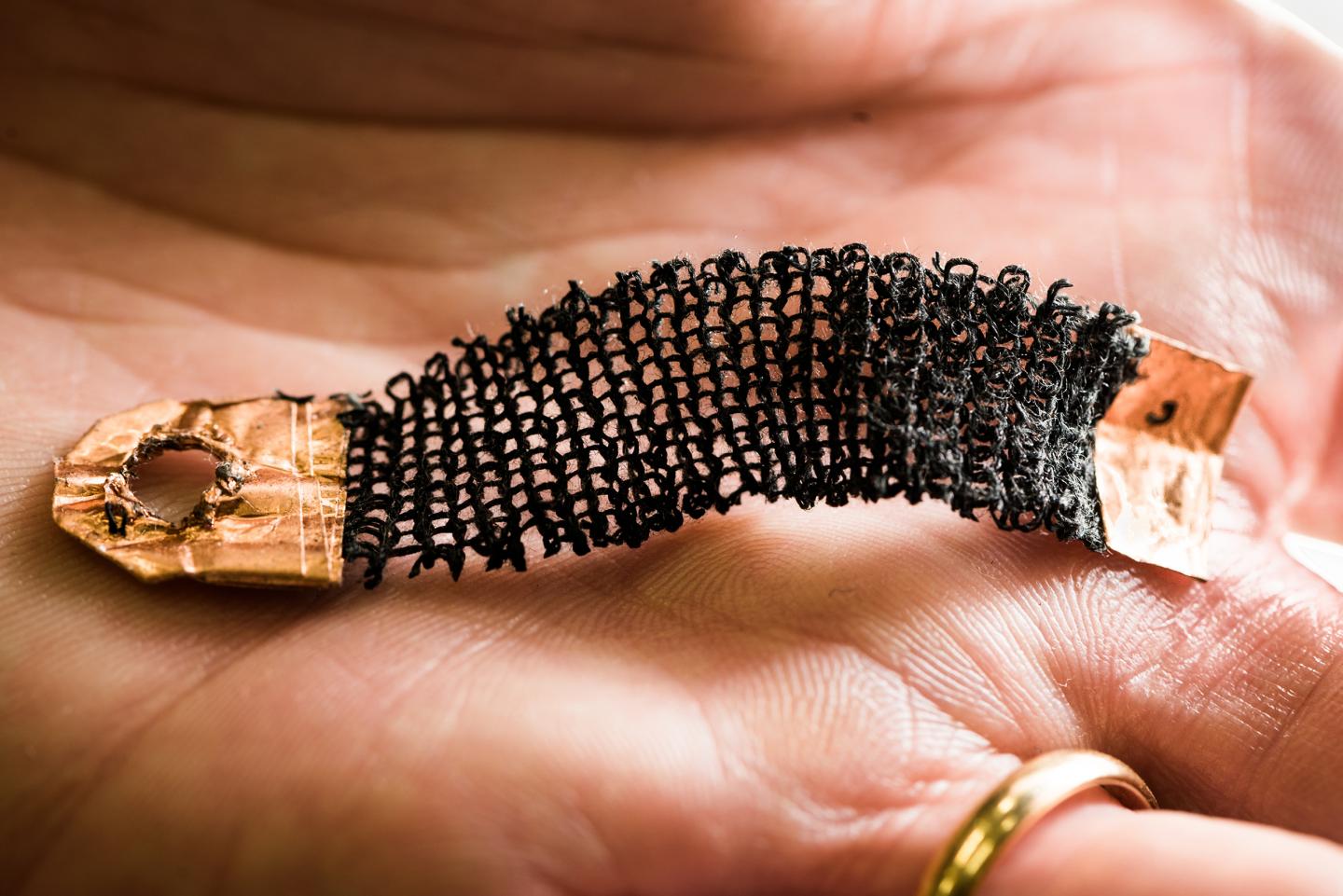 Knitting and Weaving Electrically Active Fabrics for Flexible 'Artificial Muscles' (2 of 12)