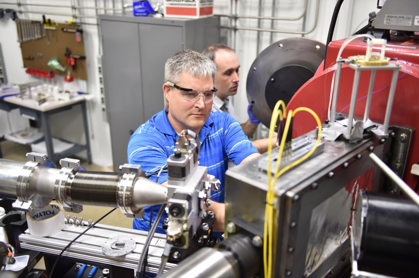 Transformation of Shock-compressed Graphite to Hexagonal Diamond in Nanoseconds (4 of 6)