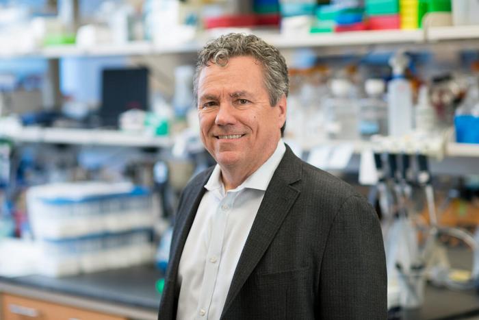 Dr. Scott Lowe