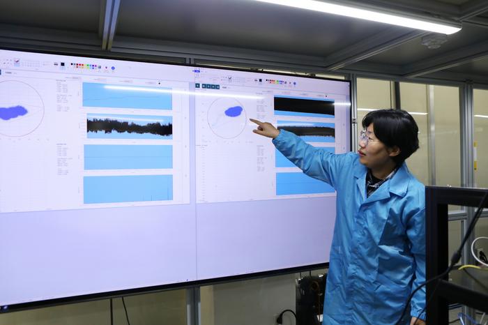 Dr. Jiyeon Choi at KIMM explains the measured variation of an F-theta lens