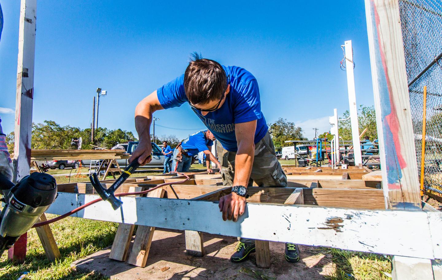 Volunteering Eases Veterans' Transition to Civilian Life