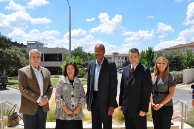 Research Team, University of Texas Health Science Center and University College at University Texas 