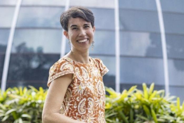 SMU Associate Professor Michelle Lim