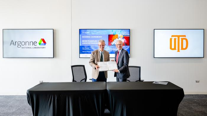 UT Dallas-Argonne MOU