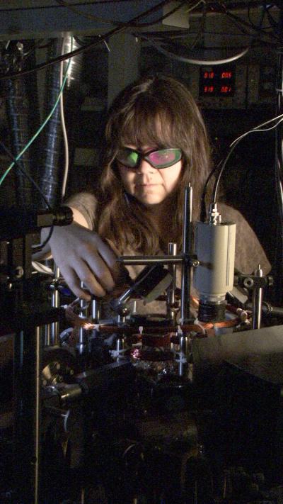 JILA Team Finds New Parallel Between Cold Gases and 'Hot' Superconductors