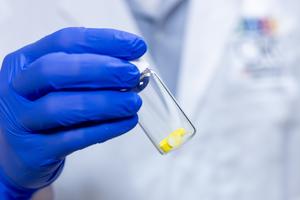 Vial of Cello-MOF
