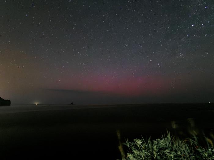 Low-latitude aurora