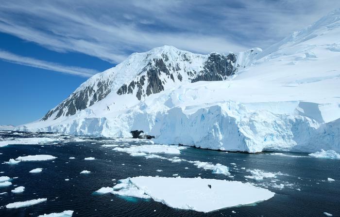 IcePiracy5_BAS_2025