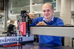 Awarded the ERC Consolidator Grant: With the PHASEBOT project, Philipp Rothemund aims to advance the field of soft robotics.