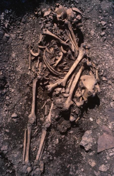 Grave 2