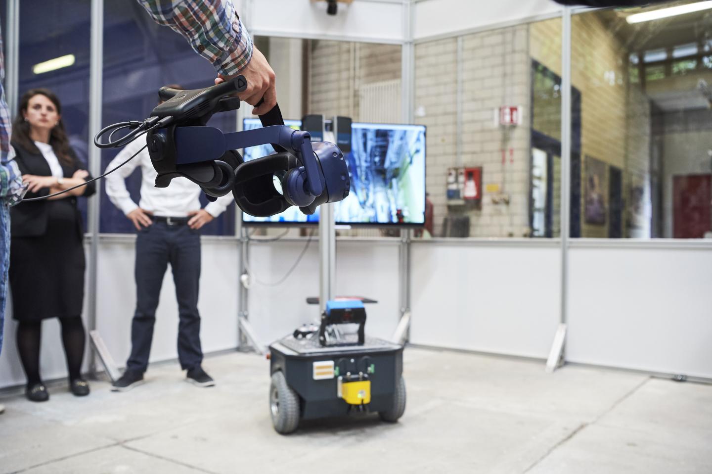 Protecting Emergency Personnel: Platform Shows Potential of AI in Hazardous Environments
