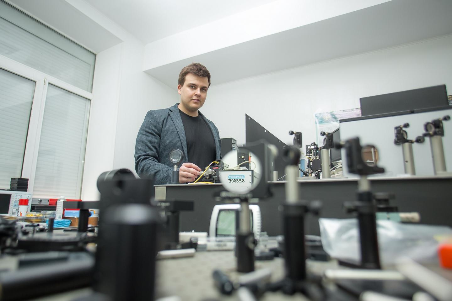 Yury Stebunov, Moscow Institute of Physics and Technology 