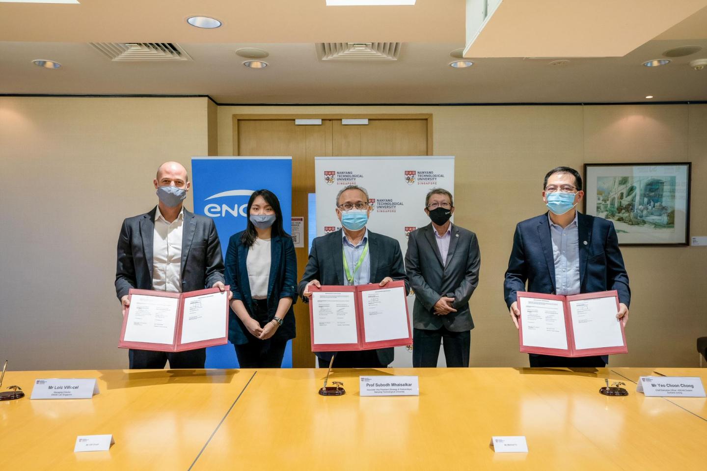Signing of the MOU by NTU, SJ and ENGIE