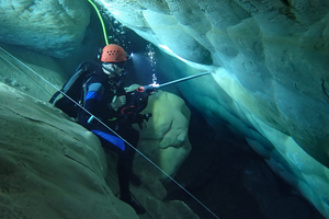 Drilling under Water in Devils Hole