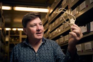 Dr Tim O’Hara, Museums Victoria Research Institute. Photographer_ Eugene Hyland. Source_ Museums Victoria