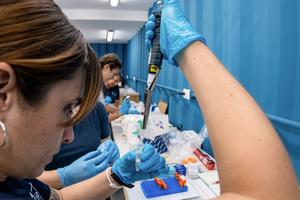 Extracting Coral DNA
