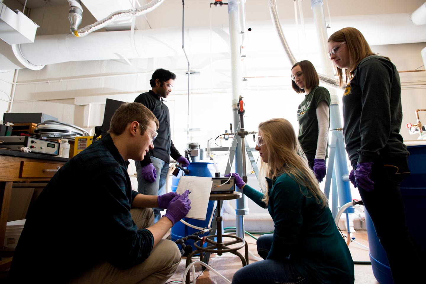 Carbon Dioxide Scrubber Student Team